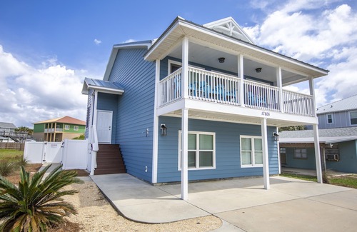Miramar Beach House | Breezy Blue Cottage | Luxury Beach Home in PCB w/Private Pool | Steps to the Sa