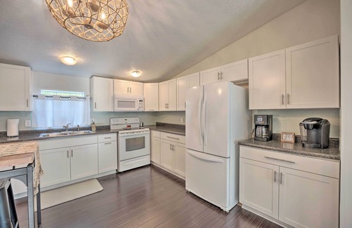 Lake Michigan Beach House | Breezy Coloma Getaway w/Grill - 1 Mi to Beaches!
