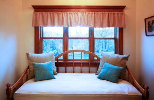 Fleischmanns Bed & Breakfast | Breezy Hill Inn