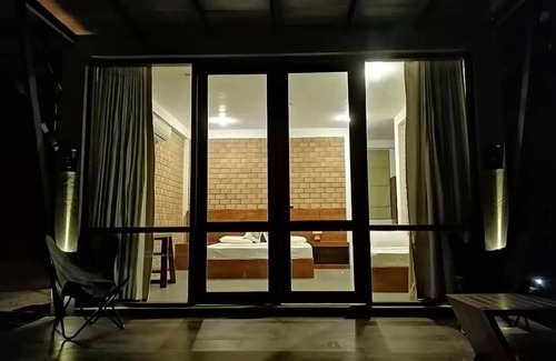 Weerawila Hotel | Breezy Lake Eco Friendly Cabanas Yala