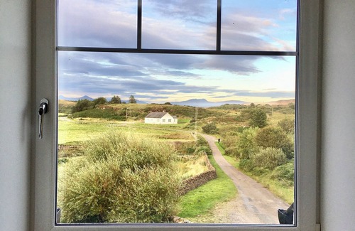 Uisken Cottage | Bremenvoir Barn - luxury barn conversion