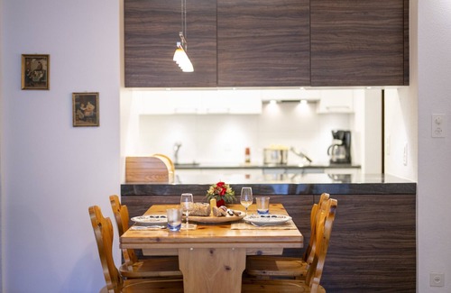 Engadin Scoul Apartment | Brentschpark No. c96: Cosy 2.5-room flat in the quietly located Brentschpark neighbourhood