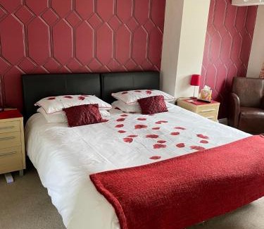 Swindon Bed & Breakfast | Brewery Farm House Bed & Breakfast
