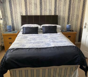 Swindon Bed & Breakfast | Brewery Farm House Bed & Breakfast