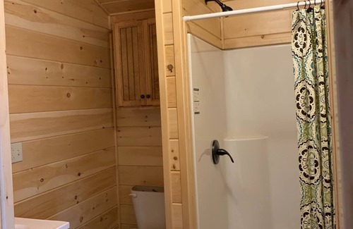 Monson Cabin | Brewery Farm Retreat : Stephen King