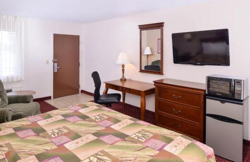 Geneva Hotel | Briarwood Inn Of Geneva