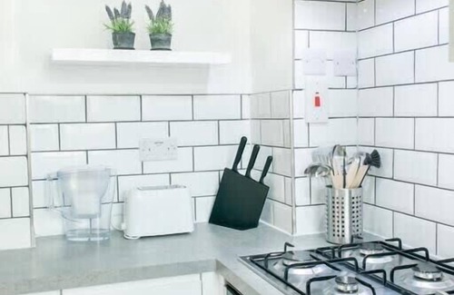 Spitalfields Apartment | Brick Lane, London 🏡 Deluxe Two-Bedroom Apartment