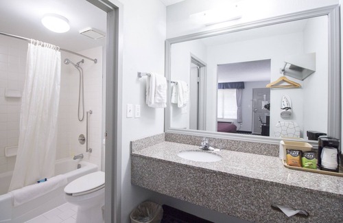 Norcross Hotel | Brick Lodge Atlanta/Norcross