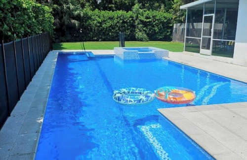 Northeast Coconut Grove House | Brickell Enclave/Sunny Retreat with pool