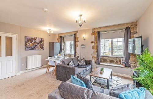 Giggleswick Apartment | Bridge End Mill by Guestz