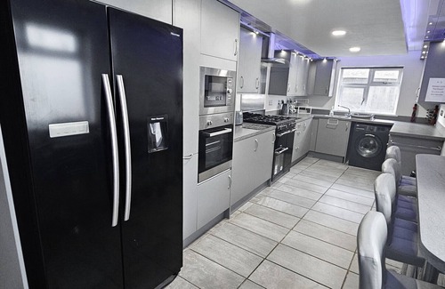 MacMerry Bed & Breakfast | Bridge St Guest House - Room 5 - Tranent
