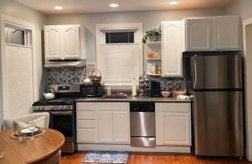 Catskill Heights Apartment | Bridge Street Oasis