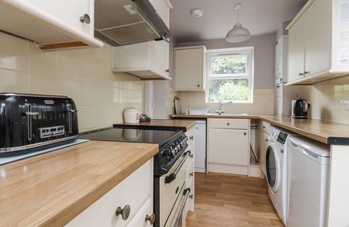 Embsay House | BRIDGEND COTTAGE, pet friendly, character holiday cottage in Embsay