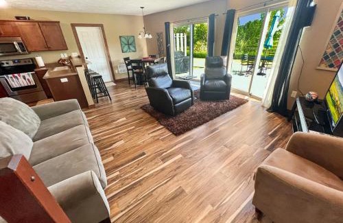 Spirit Lake Villa | Bridges Bay Vacation Cabin 33