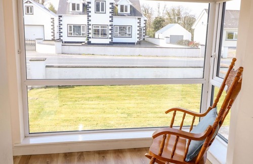 Kerrykeel Cottage | BRIDGETOWN COTTAGE, pet friendly in Kerrykeel, County Donegal