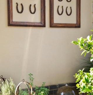 Hekpoort House | Bridgewaters Horse Park Poolside Rondawel