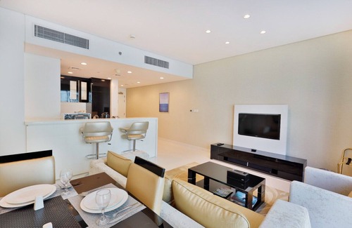 Business Bay Apartment | Bright 1 Bedroom at Water's Edge, Business Bay
