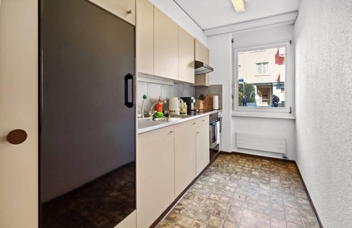District 8 Apartment | Bright 1BR Apartment w/Patio in Seefeld