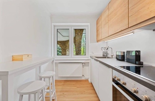 Limpertsberg Apartment | Bright 1BR Apt in Limpertsberg w/WiFi & Kitchen