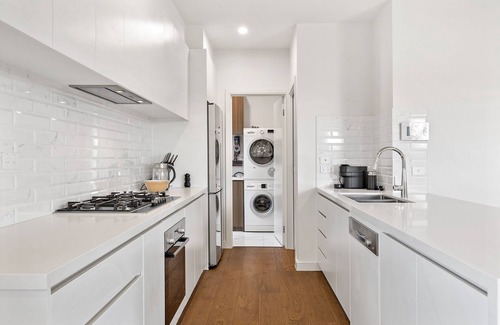 Glenroy House | Bright 2-Bed Glenroy Home with Courtyard