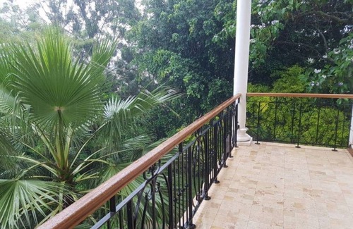 Remera House | Bright 2 bedroom with AC