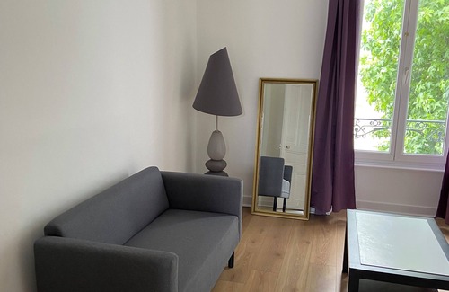 Vannes Apartment | Bright 2-room apartment 10 minutes' walk from port, station and town center