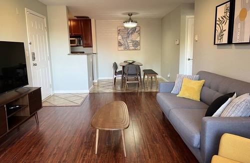 Willow Glen Condo | Bright 2B2B near Santana Row