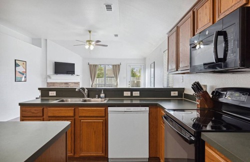 Royse City House | Bright 4 Queen Bedroom Home!