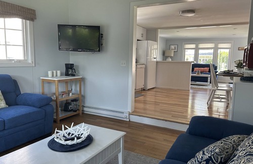 Bonnet Shores House | BRIGHT AND AIRY HOUSE IN BEAUTIFUL BONNET SHORES