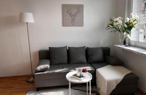 Targowek Apartment | Bright and cozy 34m apartment near metro M2 and tram