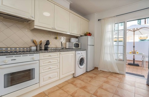 Conceicao e Cabanas de Tavira Apartment | Bright and Cozy House with Terrace by HostWise