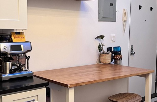 Greenpoint Apartment | Bright and Spacious 2 Bedroom Apartment in Prime Greenpointn