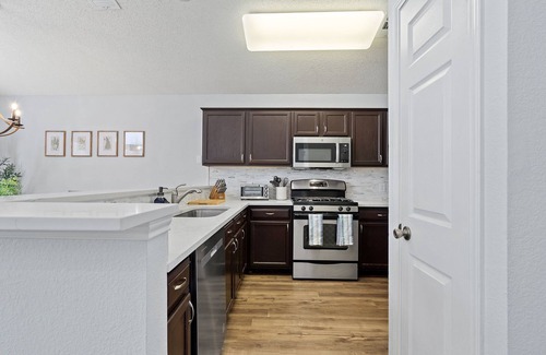Springbrook House | Bright and spacious 3B home in Round Rock