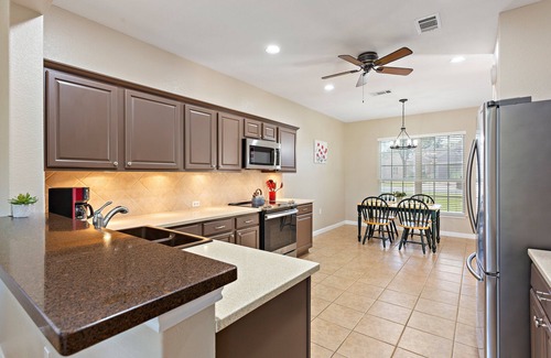 Georgetown House | Bright and Sunny Home in Beautiful Sun City Texas!