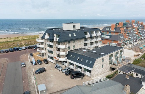 Egmond aan Zee Apartment | Bright Apartment Near Sea