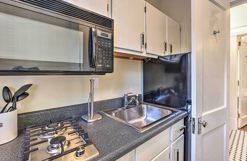 Crestline Heights Apartment | Bright Apartment 3 Mi to Downtown Birmingham!