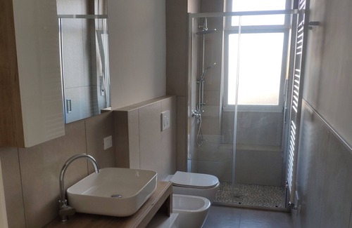 Turin Apartment | Bright Apartment in residential area with balconies