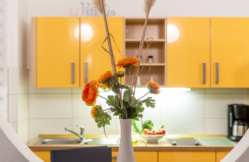 Outer Neustadt Apartment | Bright apartment in the city for couples or couples with a small child