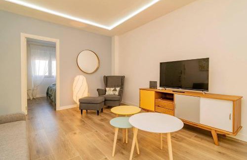 Carabanchel Apartment | Bright apartment near Casa de Campo by Batuecas