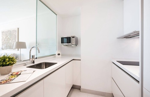Encarnacion-Regina Apartment | Bright Apartment with Views of Metropol Parasol. Campana