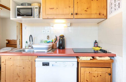 Chamrousse Apartment | Bright Apt 6 ppl, spacious terrace