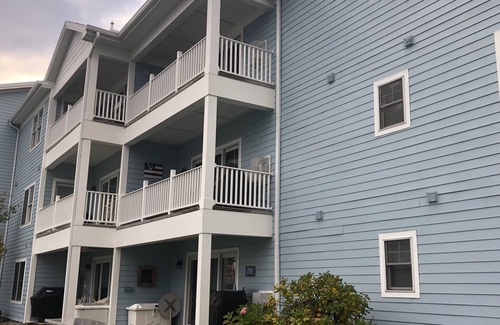 East Jordan Condo | Bright, Beautiful, Newly Remodeled condo right on Lake nCharlevoix.