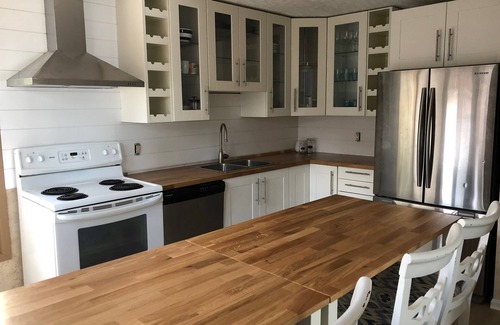 Highlands East Cottage | Bright, Beautiful Year Round Cottage on Paudash Lake