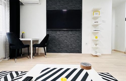 Subotica Apartment | Bright Central Lux Apartment