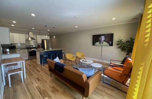 Shelby Park House | Bright, Cheery Home steps from Shops & Nightlife!