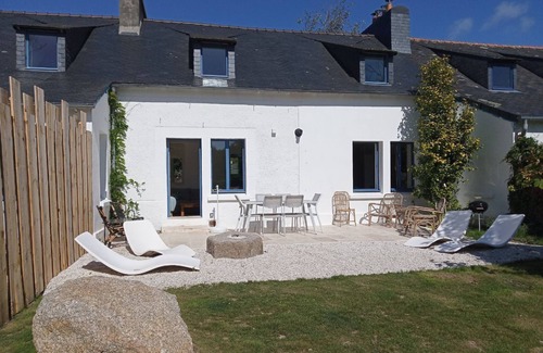 Porspoder Villa | Bright, comfortable villa - private heated pool 300m from the beach
