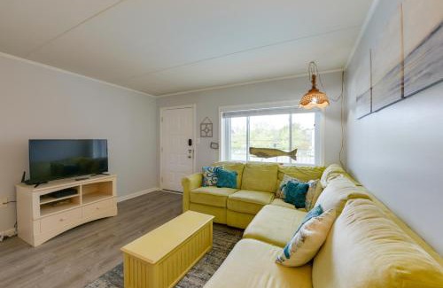 Admiral Estates Apartment | Bright Condo Half-Block to Cape May Beach!
