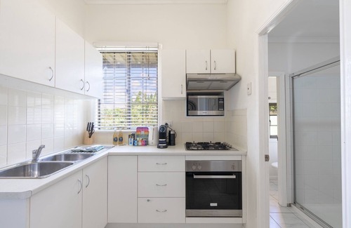 Milton House | Bright & Cosy 1-Bed 15-Min From CBD