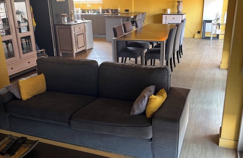 Montauban Apartment | Bright downtown apartment