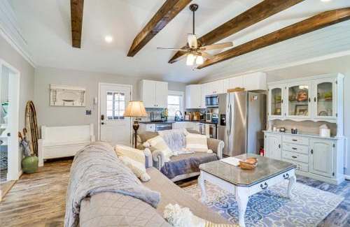 Lost River House | Bright Family Cabin in Lost City with Expansive Deck